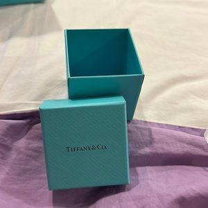Tiffany’s ring box